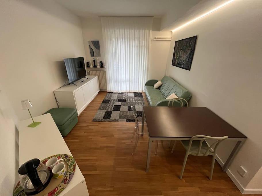 פיאצ'נצה Appartamento Spazioso In Centro מראה חיצוני תמונה