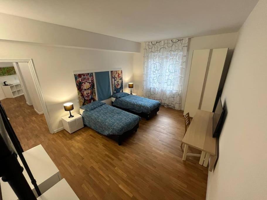 פיאצ'נצה Appartamento Spazioso In Centro מראה חיצוני תמונה